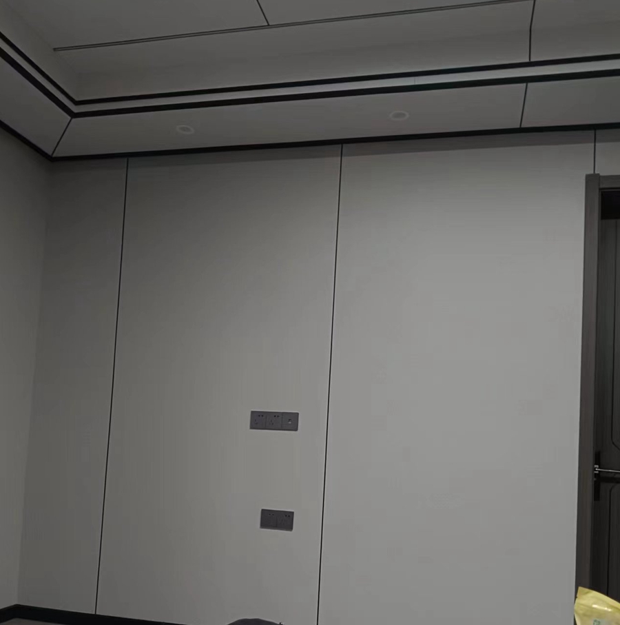 極簡主義風格,重新定義生活:輕鋼別墅的現代藝術之美(圖2) 極簡主義風格,重新定義生活:輕鋼別墅的現代藝術之美(圖2)